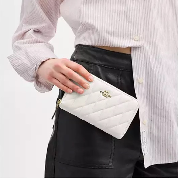 NWT - Coach Medium Id Zip Wallet With Quilting - GOLD/CHALK - Picture 5 of 11